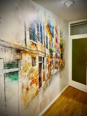 a room with a painting on the wall at Apartman BRONX Prijedor in Prijedor