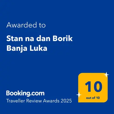 a yellow sign with the wordsamedamed to stamma ma clam boris at Stan na dan Borik Banja Luka in Banja Luka