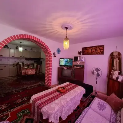 Retro Retreat Izačić