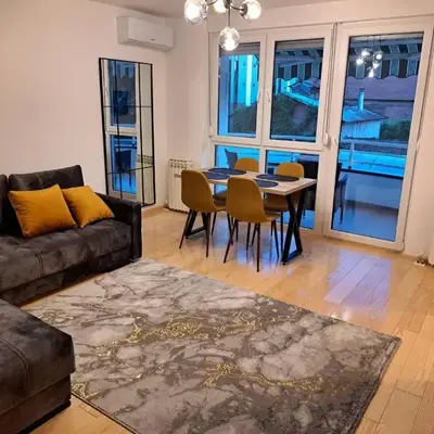 Premier Apartment