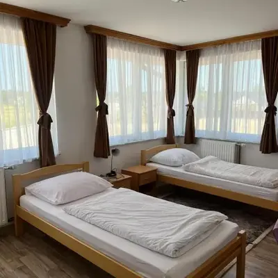 Motel i Restoran Ana