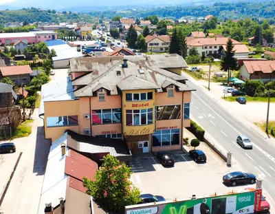 an overhead view of a building on a city street at Motel Dačo in Stara Bila