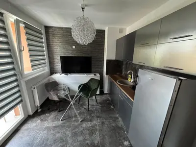 Gallery image of Apartman CITY CENTER 6 in Ivišovo Greblje
