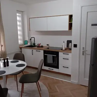 Apartman Leky