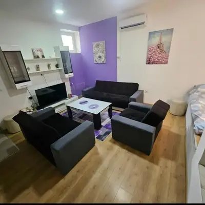 Lira Apartmani
