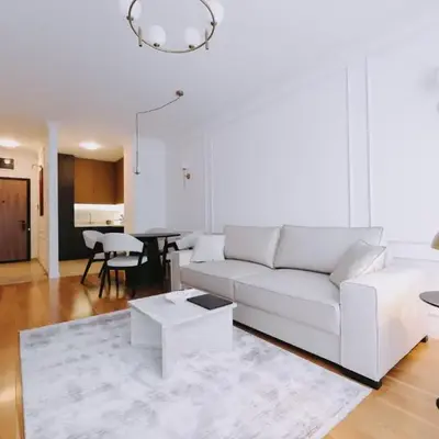 Park Residence - Luxury Parkside Apartment with Garage