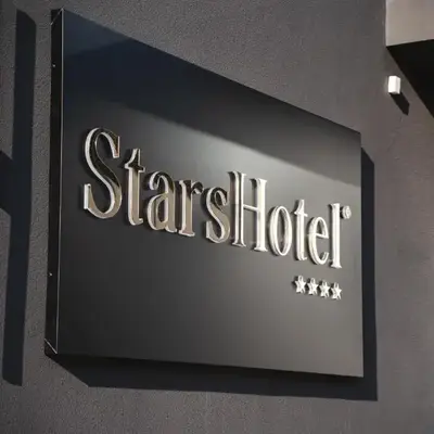 Stars Hotel
