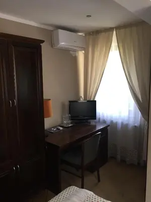 a room with a desk with a computer on it at Hotel Stari grad in Jajce