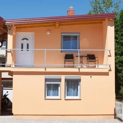 Apartment Resaa