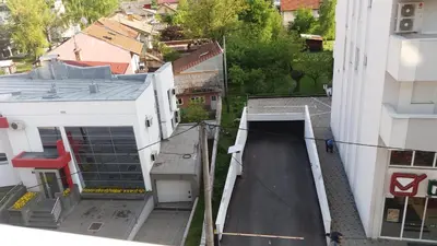 an overhead view of a building with a skateboard ramp at Centar Apartman ENMI 111 in Banja Luka