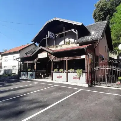 Restoran i sobe 