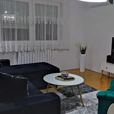Apartman Carica