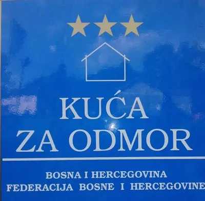 a sign that says zoya zena zebra olor at Apartman Bosanska Avlija-Muzej- in Visoko