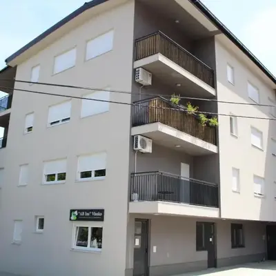 VIP 2 Apartment