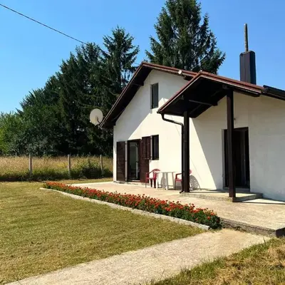 Weekend house & apartments Dubrave