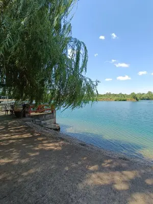 Gallery image of Laguna Club Lake Resort in Donji Žabar