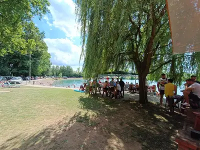 Gallery image of Laguna Club Lake Resort in Donji Žabar