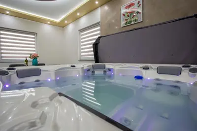 Gallery image of Lux Apartment jacuzzi - Mermer Brkić in Dobrnja
